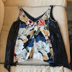 Flowy never worn Elizabeth and James blouse